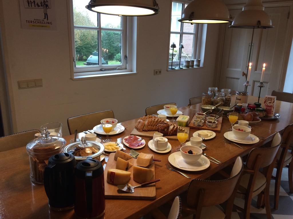 B&B De Postoari Terschelling Hoorn  ภายนอก รูปภาพ